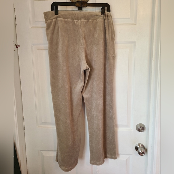 Ralph Lauren Lauren Women's Flare Leg Trousers, Size: Large Color: Tan - Picture 12 of 15